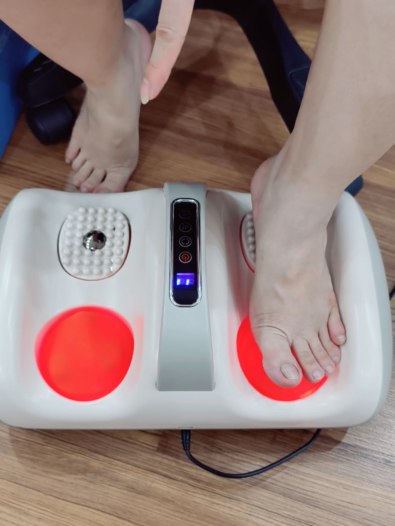 [BUMAS] Máy Massage Bàn Chân Bumas M15, rung bấm huyệt kết hợp hồng ngoại nhiệt #maymassage #maymassagechan #chamsocsuckhoe #gocvanphongcuatien 