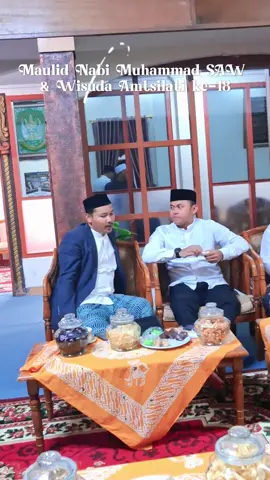 ALHAMDULILLAH — Bersama para santri dalam Dzikro Maulidinnabi Muhammad SAW & Wisuda Amtsilati ke-18 PP Al Mubaarok Manggisan Wonosobo, merajut berkah dan ilmu. Senang bisa sowan silaturahim para kyai, bu Nyai, ustadz Ustadzah. #almubaarokmanggisan  #maulidnabimuhammadsaw  #achmadfaqih 