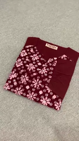 OOTD simpel tapi tetap standout 💃 Blouse Namika maroon ini cocok banget buat ngantor atau hangout! 