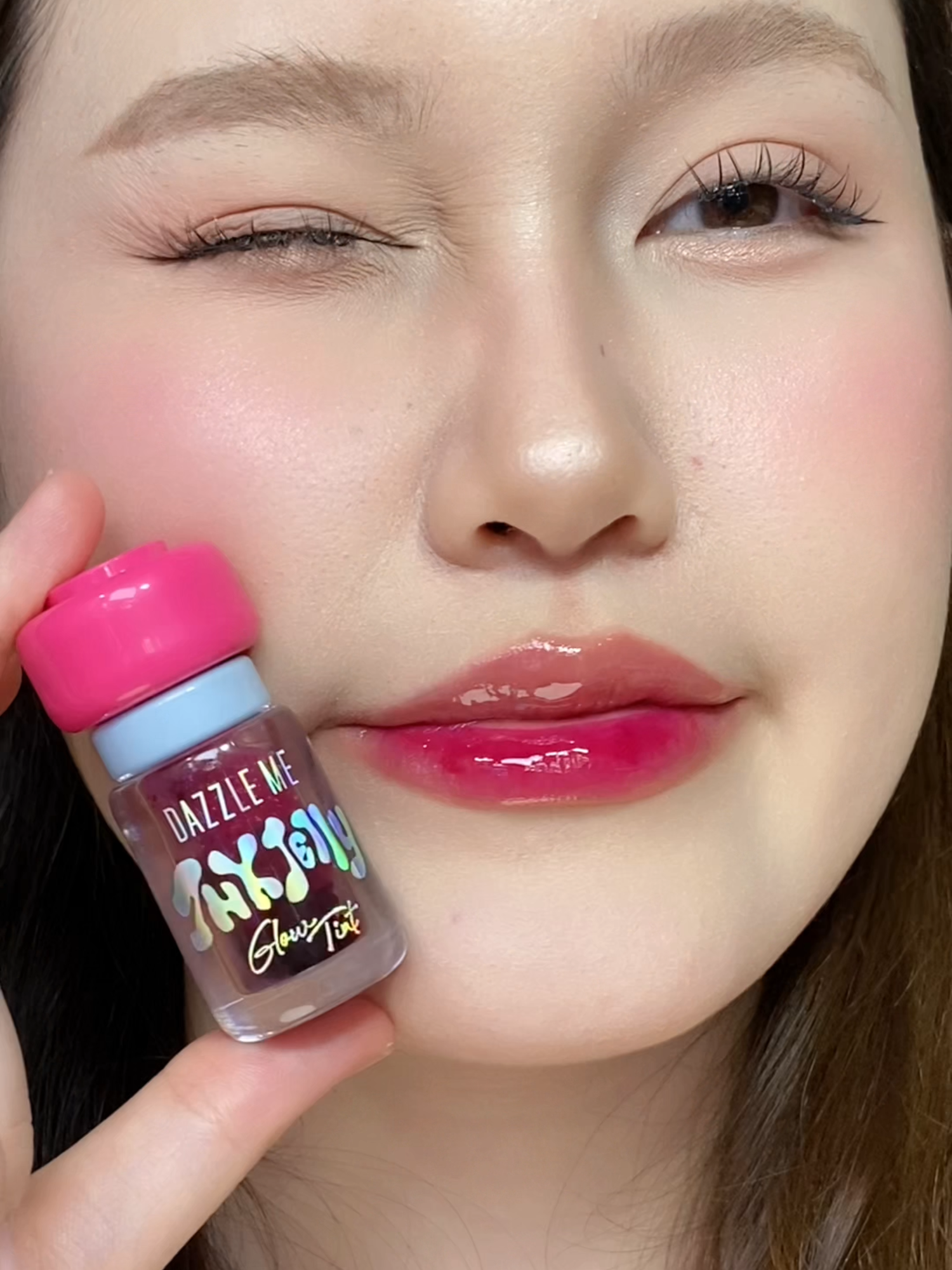 มาดูกันว่าลิปเจลลี่ที่เป็นกระแสตอนนี้ติดทนแค่ไหน✨😍 #dazzleme #dazzlemeth #dazzlemebeauty #inkjellyglowtint #dazzlemeinkjellyglowtint #ลิปเจลลี่แดซเซิลมี
