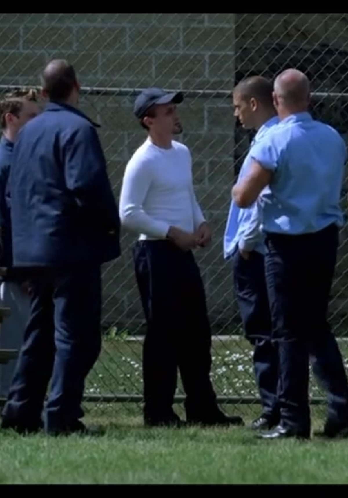 سقط جسر نتفلكس #prisonbreak #بريزون_بريك_الاعضم #foryou #fyp 