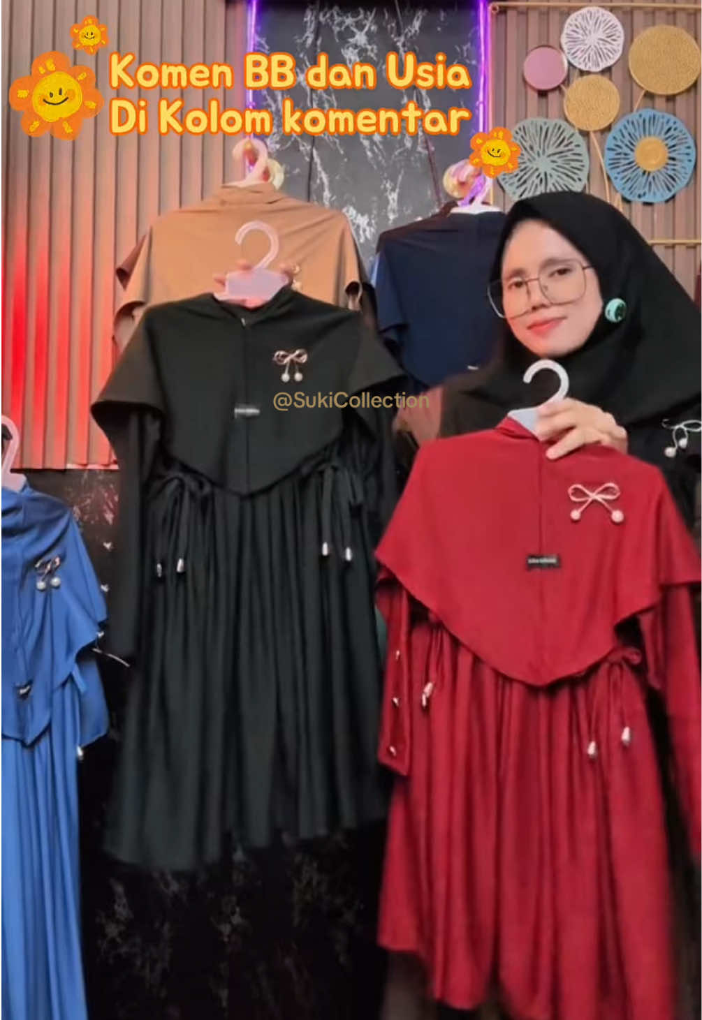 Gamis couple ibu dan anak model serut dipinggang. Bahan jersey premium yang adem, tebal, dan tidak menerawang. Free hijab yaaa #gamisabaya #gamiscouple #gajiansale #promoguncang99 #gamisanakperempuan 