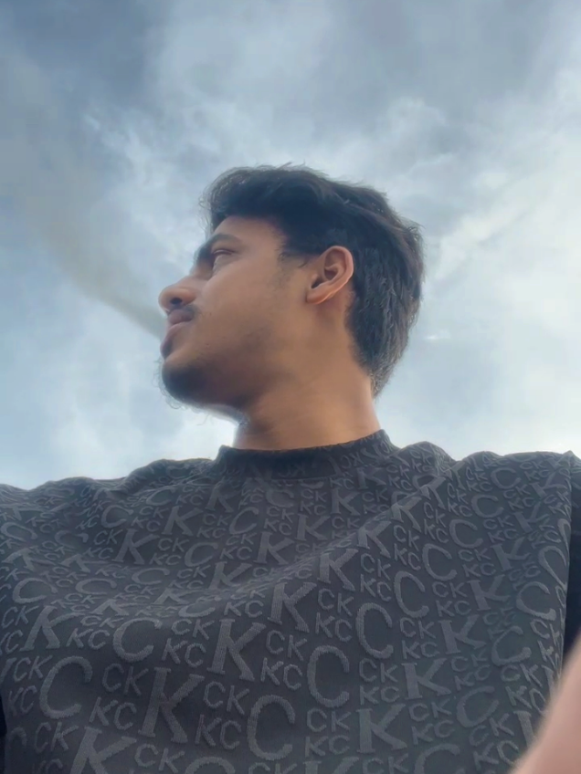 ছেলেদের মন খারাপ বলতে কিছু নেই তাদের থাকে অভাব,হয়তো টাকার নয়তো ভালোবাসার❤️‍🩹😅. #fyppppppppppppppppppppppp #foryoupage #foryou #fyp #viralvideo @TikTok @TikTok Bangladesh @tiktok creators 