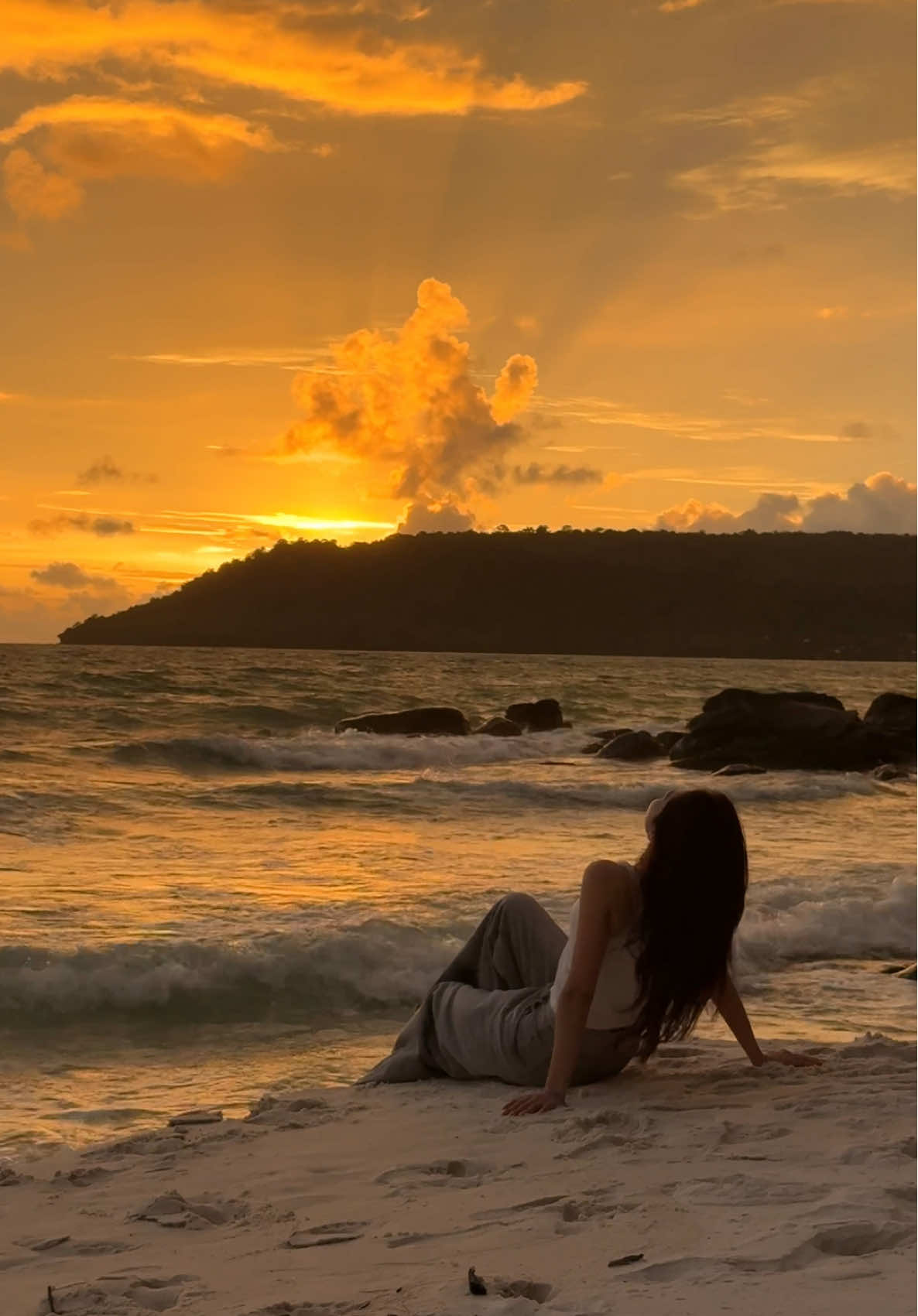 Sunset & me at koh rong🌅 #kohrong #sunset #florenvlogg #fyb
