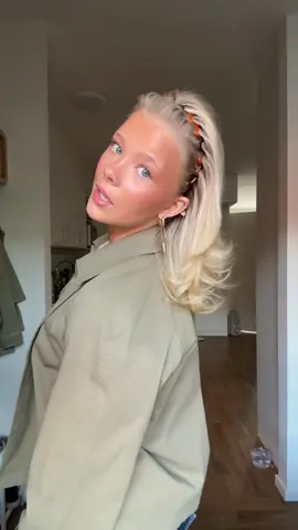 Shopaholic✌🏼 #fyp #fördig #vibe #skandinavia #höstoutfit 