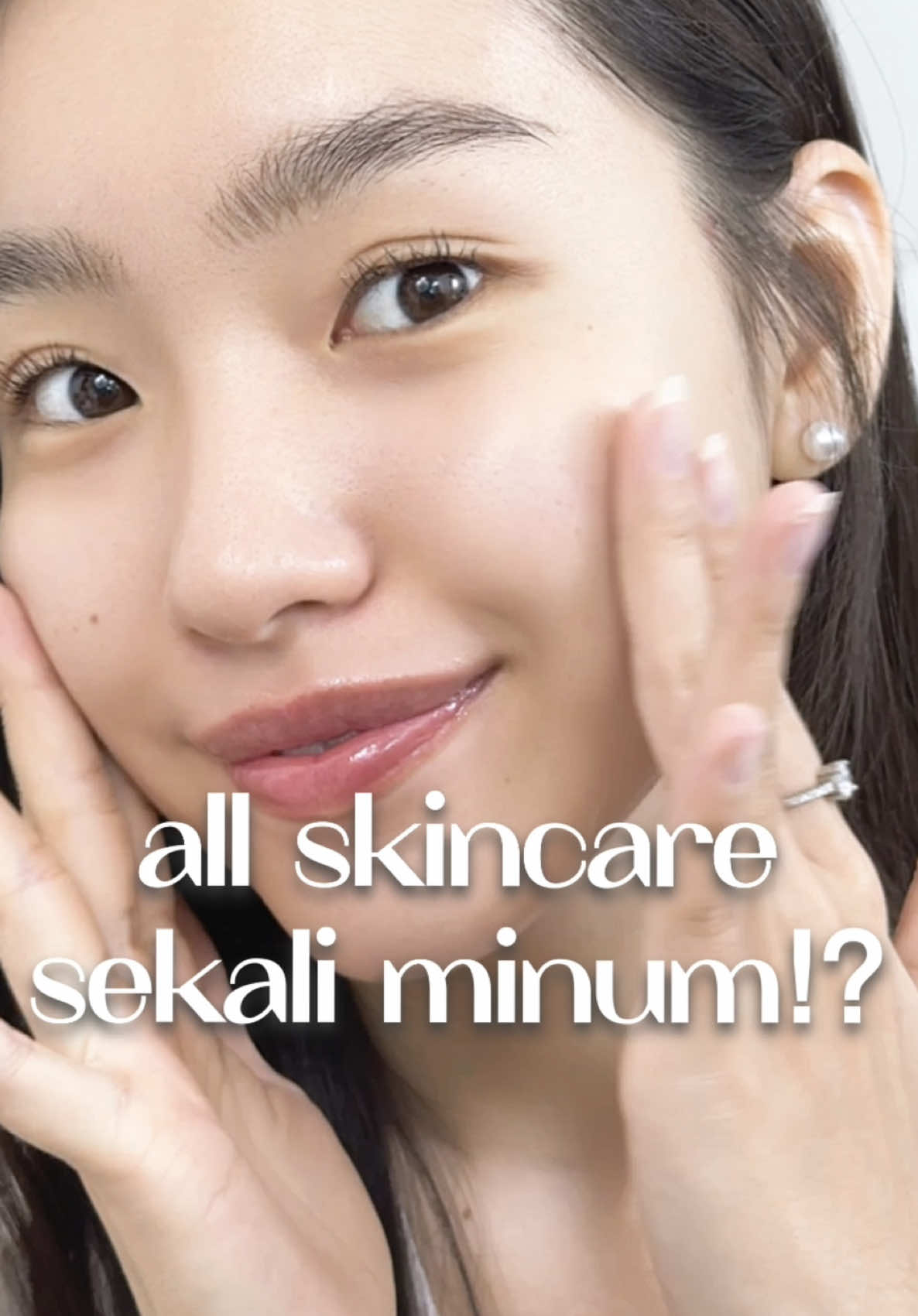 skincare luar penting, tapi rawat kulit dari dalam itu the real key for glowing skin✨ @Moorkoedal.Beauty #GlowinTheBottle #GlowSkin