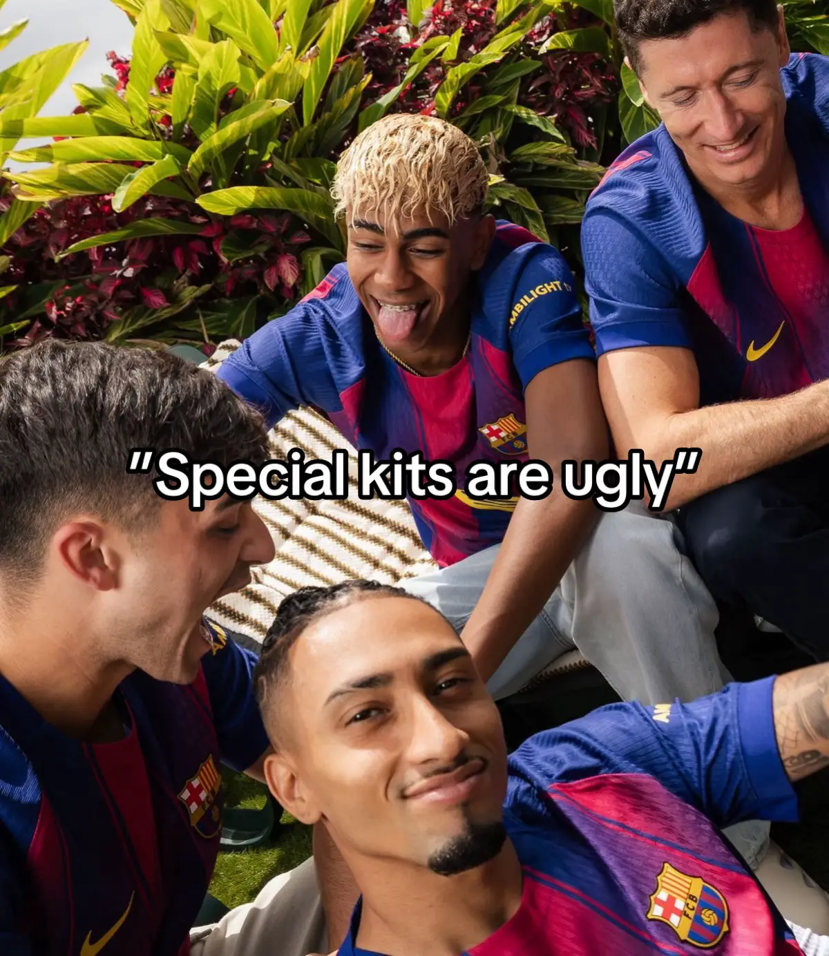 All available at👉🏻 Limijerseystore.com #footballjersey #camisetasdefutbol #footballkit #lamineyamal #barcelonafc 