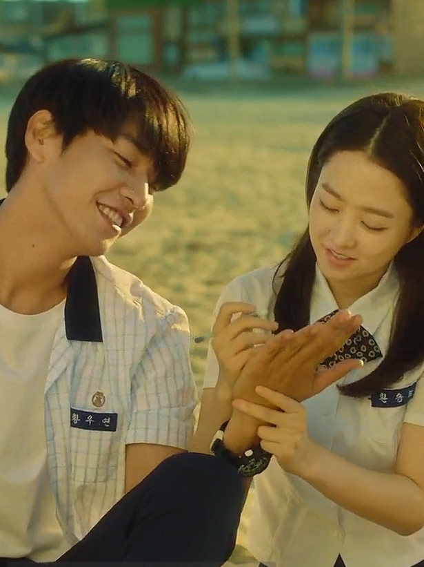 #ONYOURWEDDINGDAY so this really is the one about getting ditched at the wedding huh? (weirdly gives me dilan and milea vibes). scp: _jieunlvr #onyourweddingdaykdrama  #kdrama #kdramaedit #fyp on your wedding day, kim young kwan, park boyoung, hwan seunghee, hwang woo yeon, edit, kdrama, kahitna 