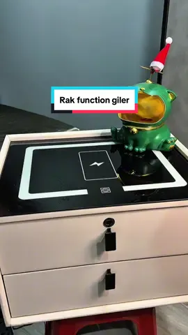 ✨ 2025 New All-Solid Wood Smart Bedside Table ✨ 🪵 Material Kayu Padu Berkualiti Tinggi – Tahan lama & nampak mewah 🔋 Pengecasan Tanpa Wayar – Letak je telefon, terus caj! 💡 Reka Bentuk Moden & Mewah – Sesuai untuk bilik tidur moden 🛋️ Multi-Function Side Table – Boleh jadi meja sisi, meja lampu, atau meja hiasan 📱 Smart Features – Praktikal & stylish dalam satu 💯 Pilihan terbaik untuk bilik tidur bergaya moden! #bedroomdecor #luxuryliving #bedroomstyle #furnituredesign #smarttable 