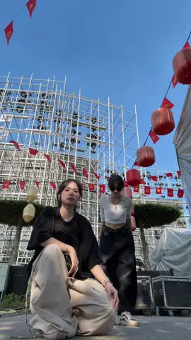 buộc tóc =)))