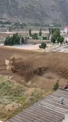 mudslide#weather #mudside #disaster #fyp #usa