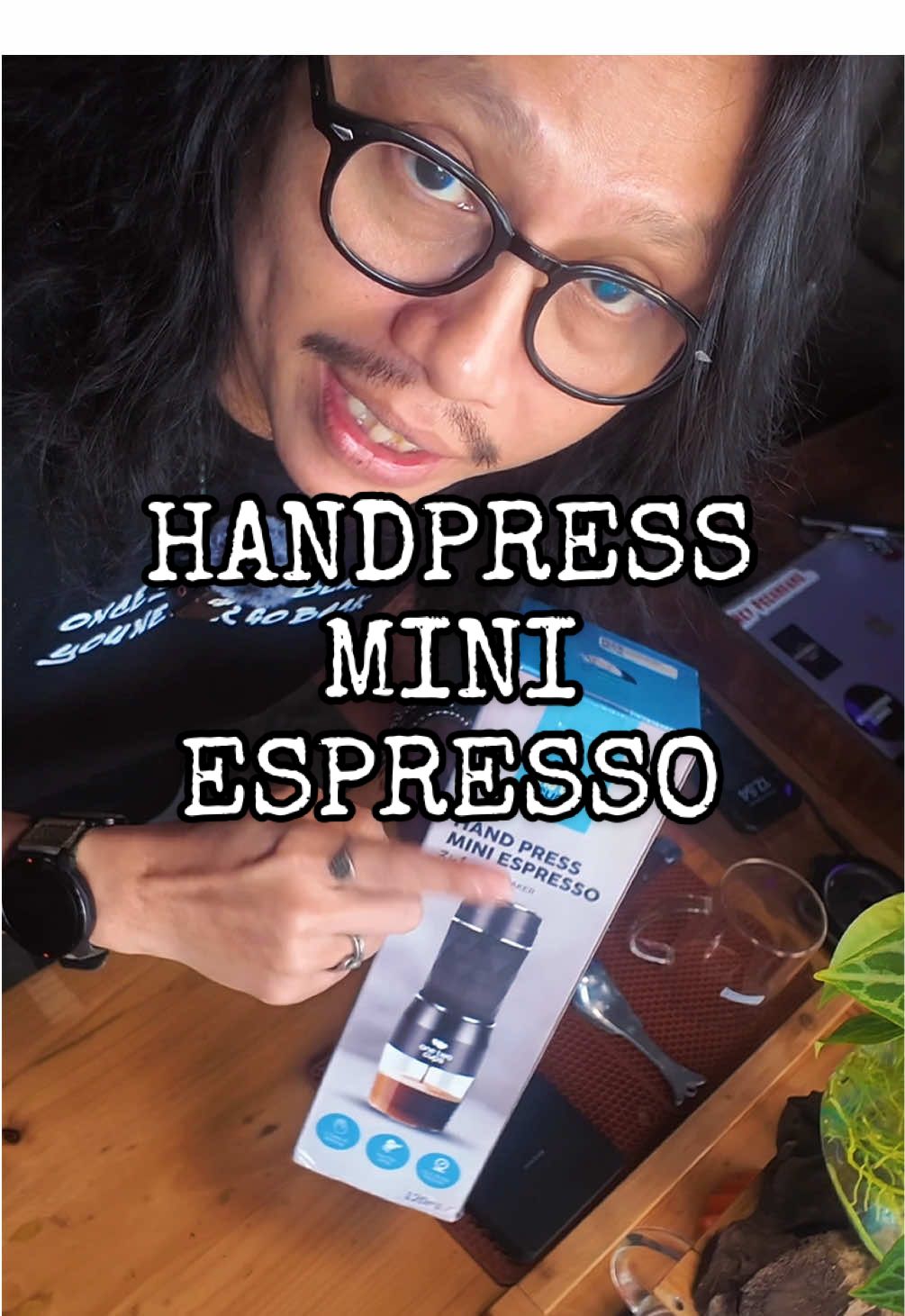 Hand press mini presso alias espresso maker portable co #riotdose #riotfeast #yanghotaja #abangamericano #sarcastichusband 