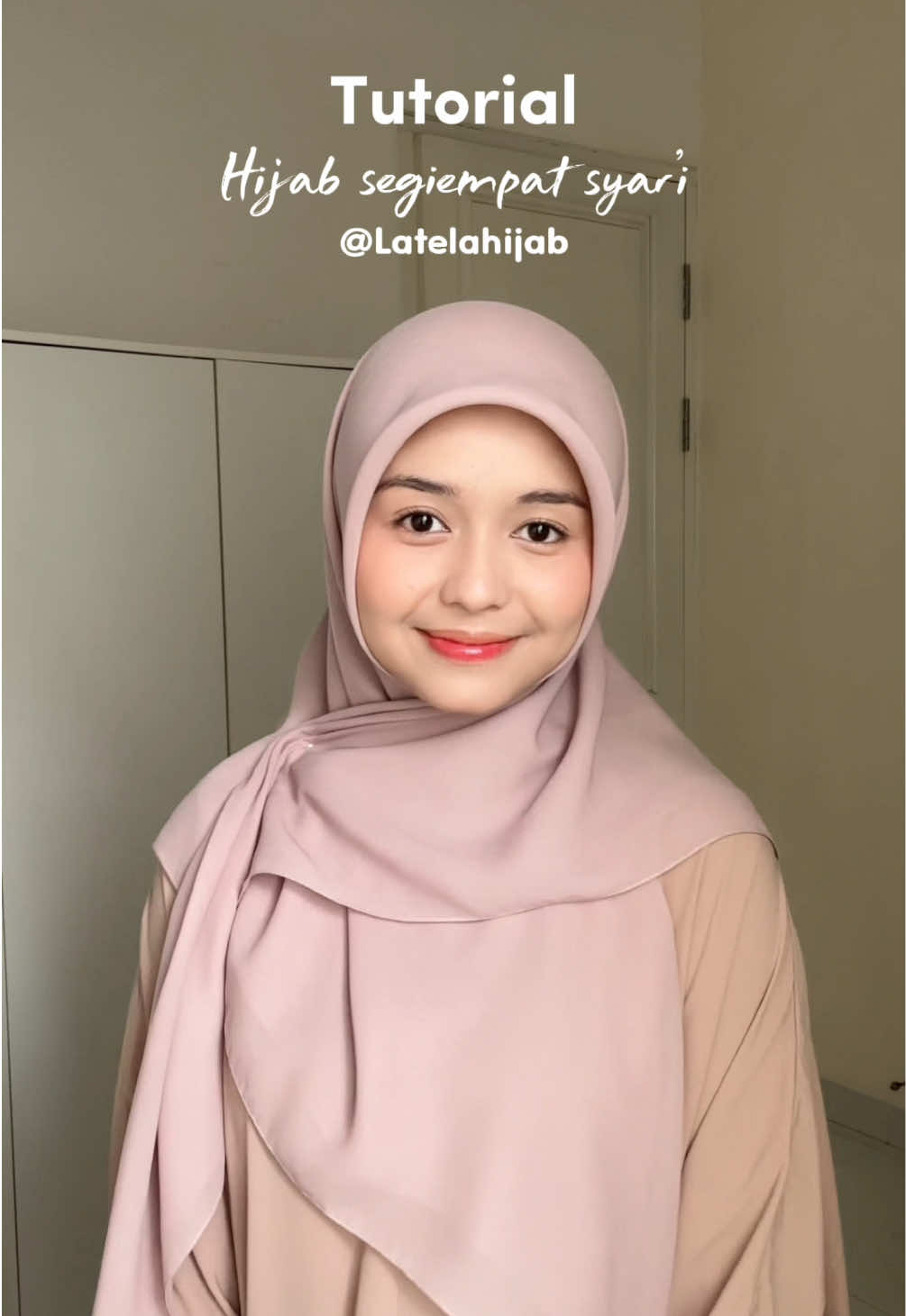 Hiiii selamat soreee menjelang maghrib🫶🏻 Aku mau post tutor hijab ah siapa tau kalian membutuhkan😆✌🏻