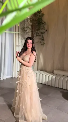 المصمم محمد حماده #الشعب_الصيني_ماله_حل😂😂 #مالي_خلق_احط_هاشتاقات #فساتين_زواج #ترتد_تيك_توك_مشاهير 