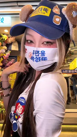 不是说爱我吗 怎么给她评论宝宝#不值得dj #王上摇 #卡点舞 #扭一扭 #潮流舞蹈大赛