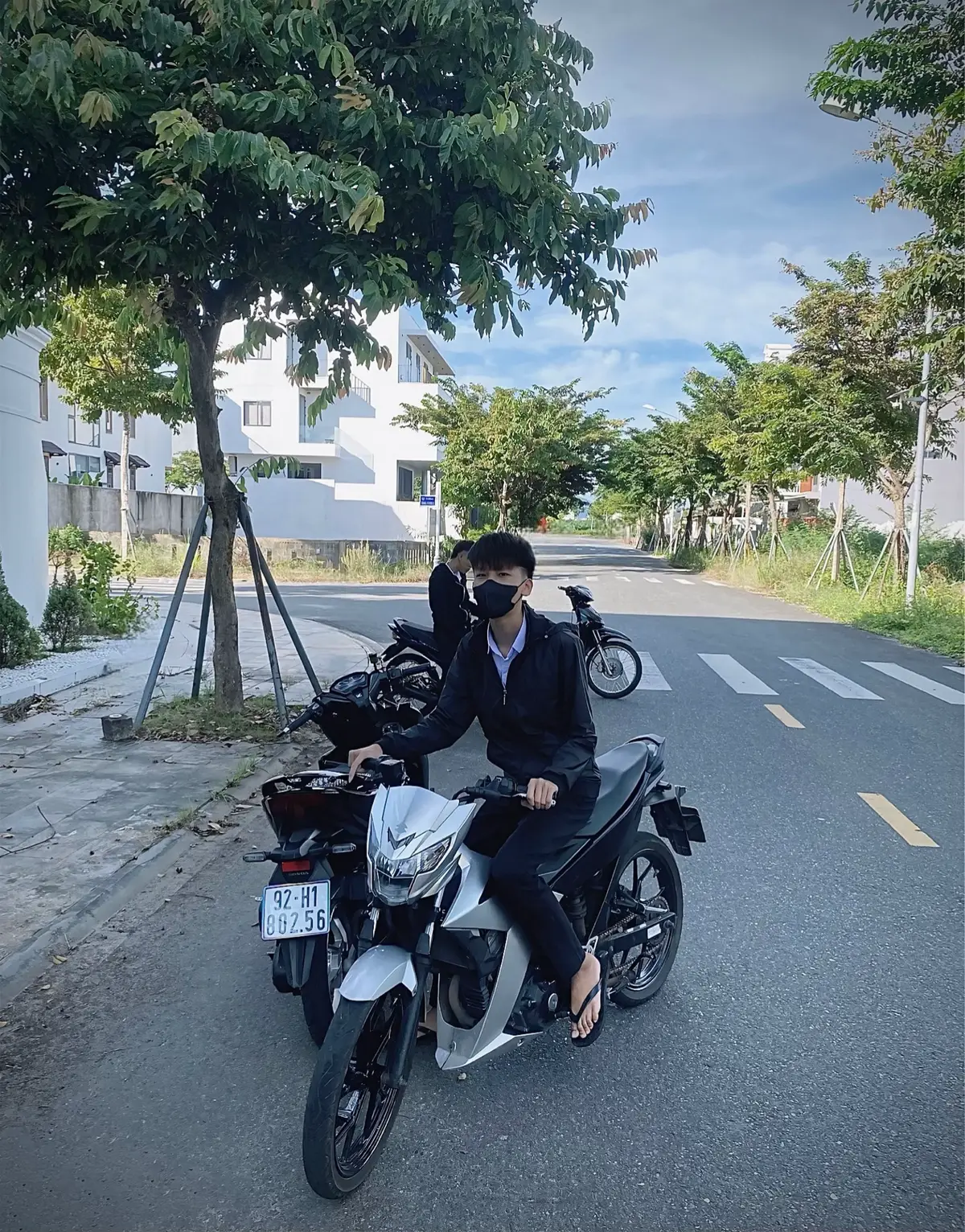 Nếu ngày mai hiện thực tàn khốc,hãy nhớ lại những ngày tháng rong chơi.   #xh #viral #danang #fyp #kingg 