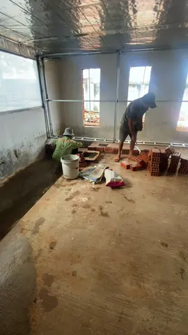 Ráng cày nay đến cuối năm sắm 2 phân vàng đeo cho có với ngta chơi!!😌😌