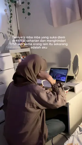 Sekarang lebih suka metime dikamar daripada harus keluar rumah 🥹✨ #cozyathome #kamaraesthetic 
