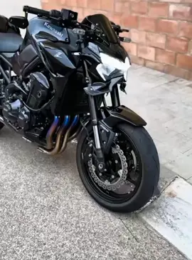Z900 😍 Meilleur à Yamaha  #belle #marseille #france🇫🇷 #z900 #moto 