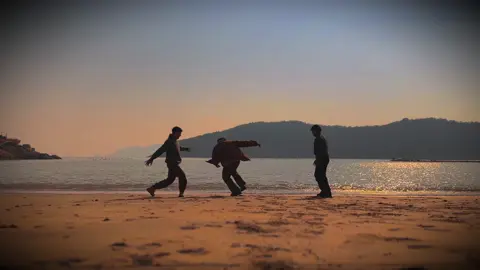 friends, beach and memories for life. #fyp #beach #china #fypシ #friends
