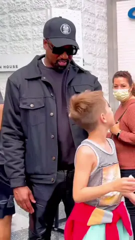 Celebrities Suprising Their Fans #celebrity#fan#surprise#therock#gordonramsay