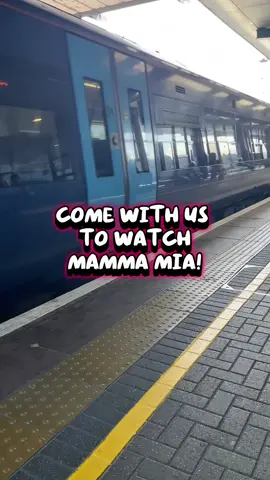 Only a week late editing it but me & @Jade went to watch @MAMMA MIA! The Musical! We LOVE a westend show and couldn’t recommend it enough! #mammamia  #westend  #westendtheatre #mammamiatiktok #mazzmurray @London Theatre Direct @TodayTix UK 