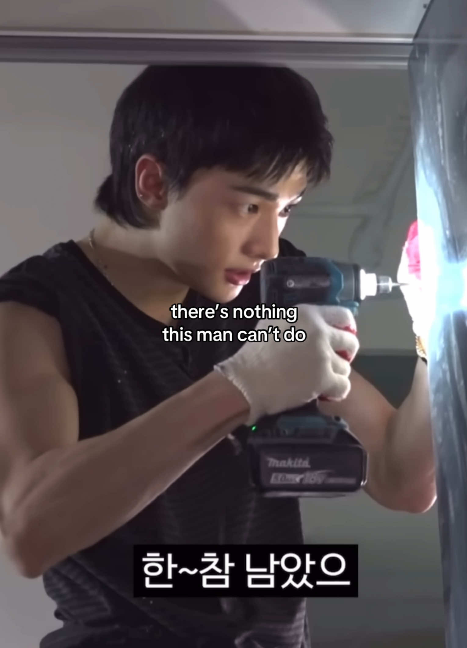 I’m absolutely obsessed with this man, he’s perfect😭 #hyunjin #hyunjinskz #hyunjinstraykids #straykids #skz 