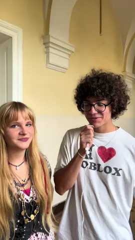 jak oceniacie gusty muzyczne nowodworczyków? 🤔😜🥰 #school #muzyka #trend #fyp #highschool #polishgirl #polishboy #nwd 