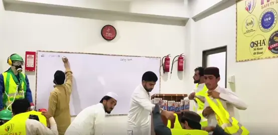 STUDENTS PRESENTATION DAY at the GULF SAFETY AND EDUCATION SERVICES HANGU CONTACTS; 0315-3333182 0925-620596 0335-2223220  #FIRSTAID #RISKASSESSMENT #safetyofficer #safetyfirst #gulfsafetyacademy  @The Gulf Safety And E services @SALAAR.. 🌞 @MAAZKHAN🖤 @Gulf Safety Education pindi @hangu Vince @ALKHABIR KITABGAR DOABA BRANCH 