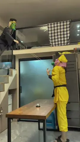 Invite your friends to watch hand speed ​​challenge, the unlucky guy challenge, the two-person three-legged challenge and the ball guessing challenge #fungame #funnytiktok #funnyvideos #foryou #guanbue68 