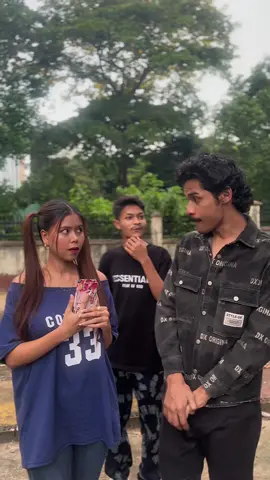 မိတ်ကပ်မပါရင်ရောလှလား?🥲