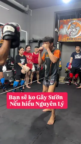 Bạn sẽ không gãy sườn . Nếu hiểu nguyên lý 💎 Lớp tập được tổ chức bài bản : - Level : Cơ bản ➡️ Nâng cao ✅️ Lớp nhóm phong trào 246, 357 lúc 8h sáng và các lớp 18h,19h  🥊 : - Mỗi Lớp 1 có HLV riêng- Lớp đông người sẽ có trợ giảng 💎 Người Mới được Trợ Giảng kèm riêng 💯 ✅️ Giáo án thay đổi mỗi ngày  ✅️ Lịch tập Thứ 2 ➡️ Thứ 7 ✅️ Thời lượng lớp tập - 60 phút :- 20 phút khởi động và tăng cường thể lực và 35 phút tập kthuat, đấu đôi, 5 phút thả lỏng bổ trợ cơ  ✅️ Lớp nâng cao - Tập cùng Võ Sĩ  ❤️‍🔥:- Dành cho các bạn đam mê thi đấu , hoặc muốn trở thành  HLV   --------  ✅️ Lớp nhóm riêng - tối đa 5 học viên  ❤️‍🔥:- Dành cho các bạn muốn tập nhóm riêng của mình, sắp xếp thgian theo nhóm mình mong muốn . Giáo án  theo mong muốn của nhóm. --------  💎 Tập 1 vs 1 : #Personal #Training - #PT  🔰 Quyền lợi : ✅️ Chủ động lịch tập ❌️Giáo án theo ycau cá nhân mong muốn. BUMCLUB MUAYTHAI - BOXING- KICKBOXING 🏢 39/64 Đặng Thuỳ Trâm P13 .Bình Thạnh  ☎️ Hotline đăng ký: 0888.5565.39  #bumclub #Muaythai #boxing #kickboxing #muaythaibinhthanh #votuvebinhthanh