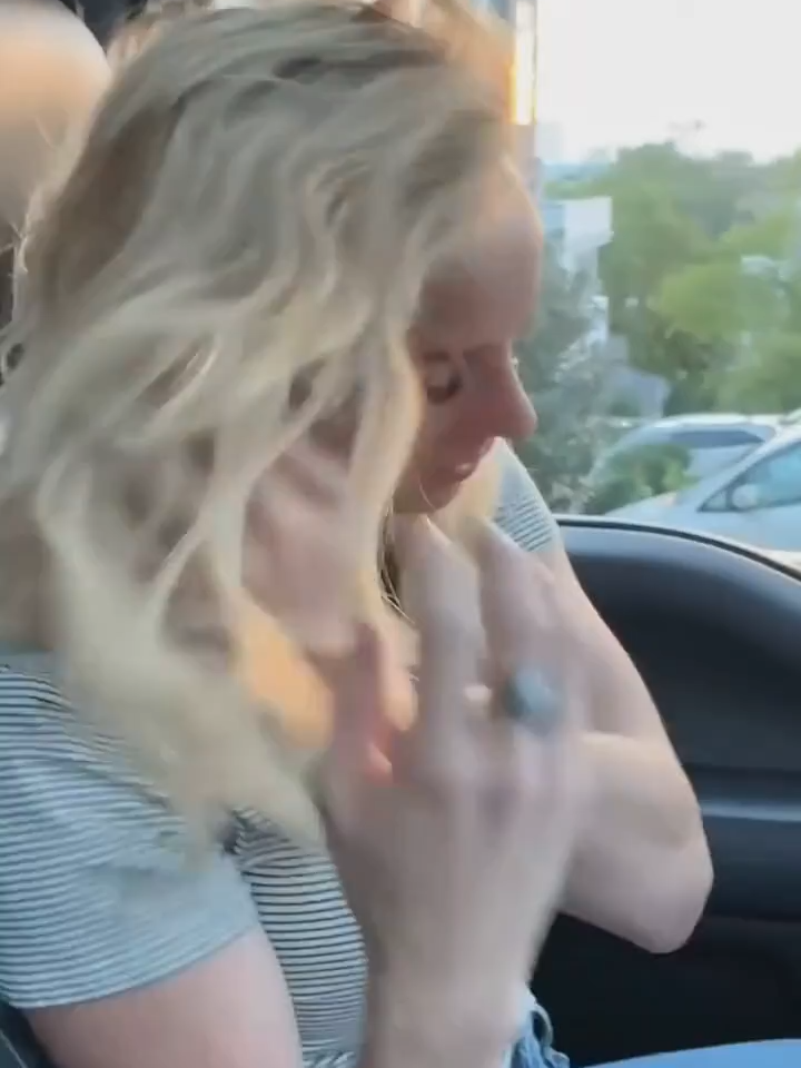 She got hit TWICE!! 😂 #601261207650992_part_2