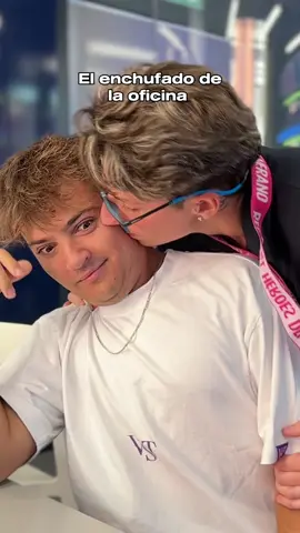 Mándaselo a esa persona 🥸@Adrián Romero @Red Bull España #humor #fyp #parati 