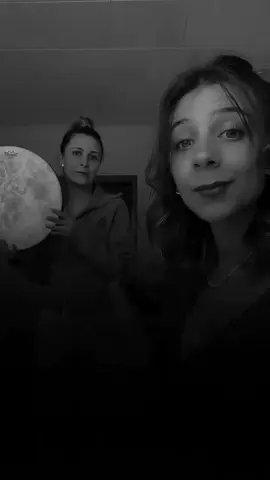 ڪلو بيحب الشواية و البدو طيب نحنا الحضر شو نعمل بحالنا😂🥲#والله_لعلي_قصري_وفوق_القصر_طيارة #ستوريات #دير_الزور #مجرد________ذووووووق🎶🎵💞 #شواية 