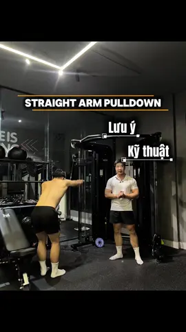 Kỹ thuật cho Straight Arm Pulldown - Các bạn có thể tập bài này trước buổi tập để làm nóng phần lưng - Hoặc tập cuối buổi để vắt kiệt nhóm cơ này nha ✌️  #Fitwhuy #gymtips #xuhuong #straightarmpulldown 
