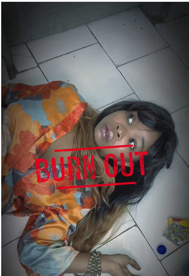 Un mini film psychologique sur un sujet qui cause beaucoup de souffrance… N’hésitez pas à me dire ce que vous en avez pensé !  Je me sers de vos retours pour m’améliorer 🎬🔥 #videast #film #minifilm #realisation 