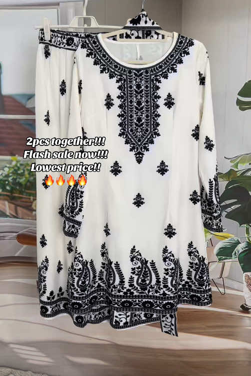 #TikTokMadeMeBuylt #SummerAbaya #LaceAbaya #ModestFashionUK  #pants #BritishHijabi #FlareSleeve #ElegantAbaya #SummerOOTD #ModestSummer #UKIslamicFashion