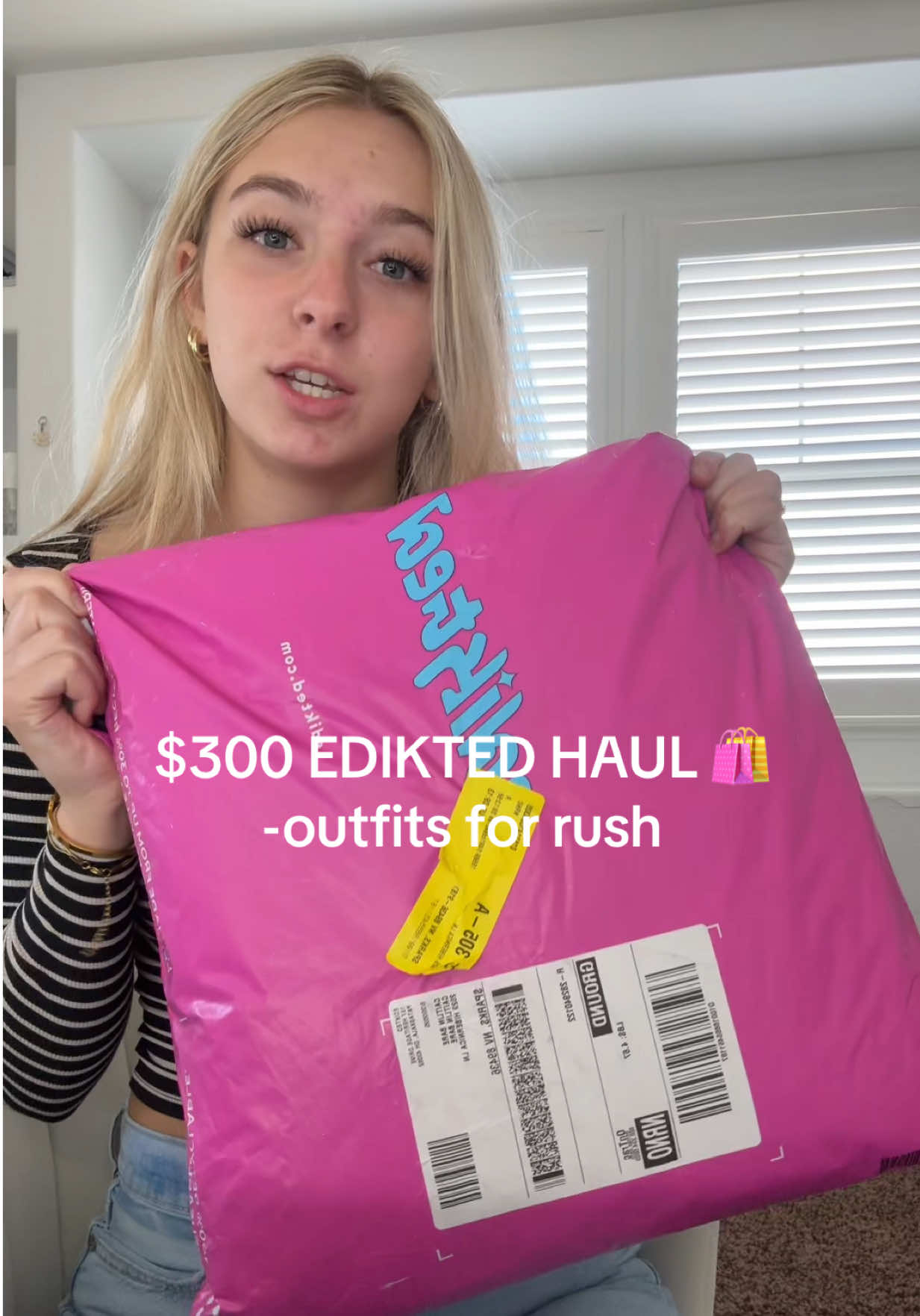 Use my code LIFEBYCAITLIN10! Thank you @Edikted 😜 #haultok #edikted #clotheshaul #clothes 
