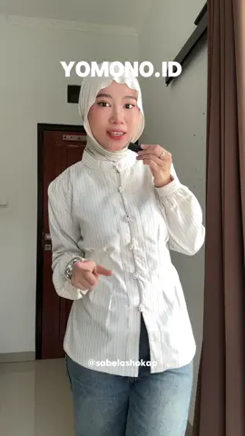 Serius kemejanya emang sebagus dan selucu itu guysss… luvvvvv🫶🏻 #kemejaoutfit #outfit #outfitideas #kemejawanita #yomonoid 