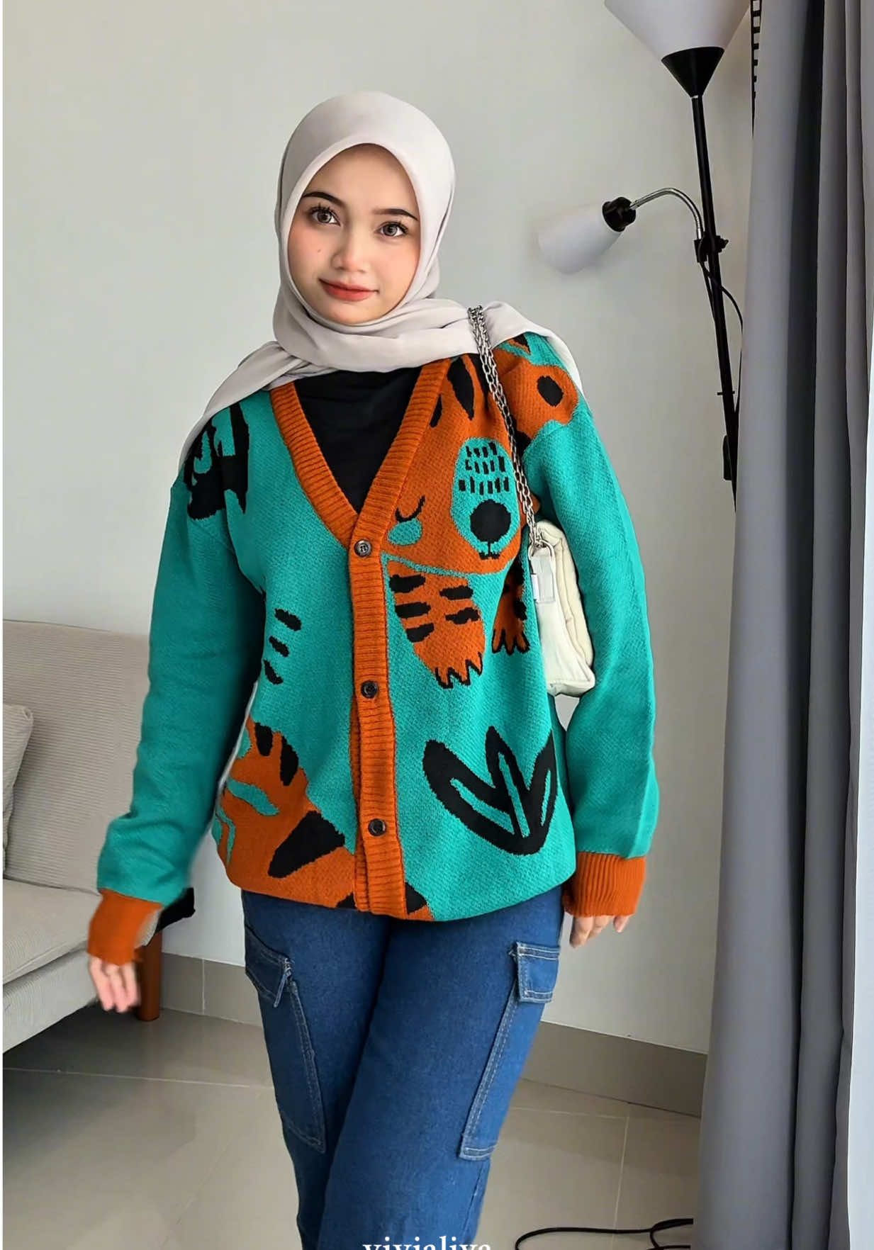 #cardi #cardiganrajut #ootdcardigan #ootdhijab #outfit 