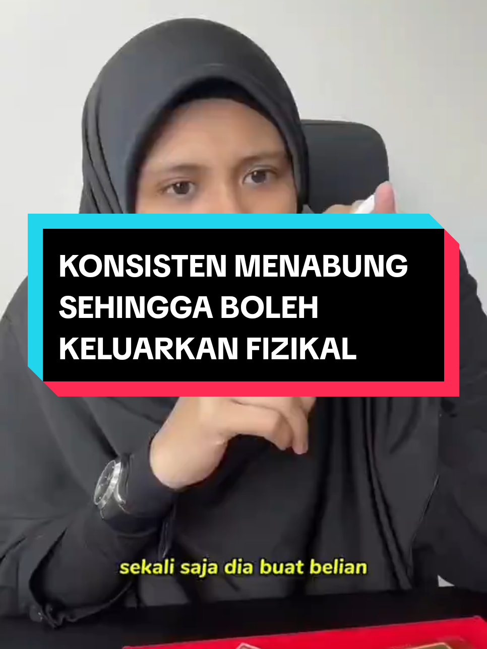 Make sure 10% daripada gaji setiap bulan tukarkan kepada emas 999 sebab emas adalah ubat boros dan bocor yang sangat mujarab. Ramai orang tak ada saving sebab selalu korek saving. Bila ada emas rasa sayang nak jual dan ketagih untuk simpan lebih banyak! Selain tu, emas jugak kalis inflasi. Apa yang kita mampu beli sekarang in shaa Allah kita akan mampu beli walaupun 20 tahun akan datang dengan emas. Sebab walaupun harga barang naik, nilai emas kita pun naik! Best kan? Kalau anda berminat untuk mulakan simpanan emas 999 anda yang pertama dibawah bimbingan saya, tekan link di bio atau isi detail anda di beg biru yang disediakan di sini (saya jugak akan hadiahkan support group special untuk anda sebagai penyimpan emas dalam empire saya) #bersarakayadanmuda #yourjourneytofinancialfreedom 