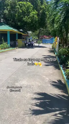 Buti pa yung Bata may ka holding hands HAHAHA #fyp #foryou #fypviralシ #fyyyyyyyyyyyyyyyy #fypシ 