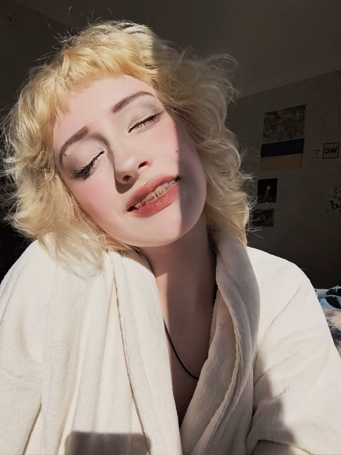 #sun #sunset #makeup #blondehair #girltok 