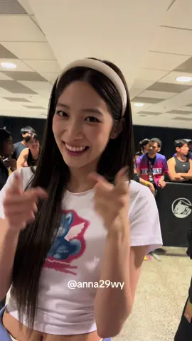 #KAZUHA reaching to 何が好き😆 - #easy_crazy_hot_in_newark #LE_SSERAFIM #르세라핌 #newark 