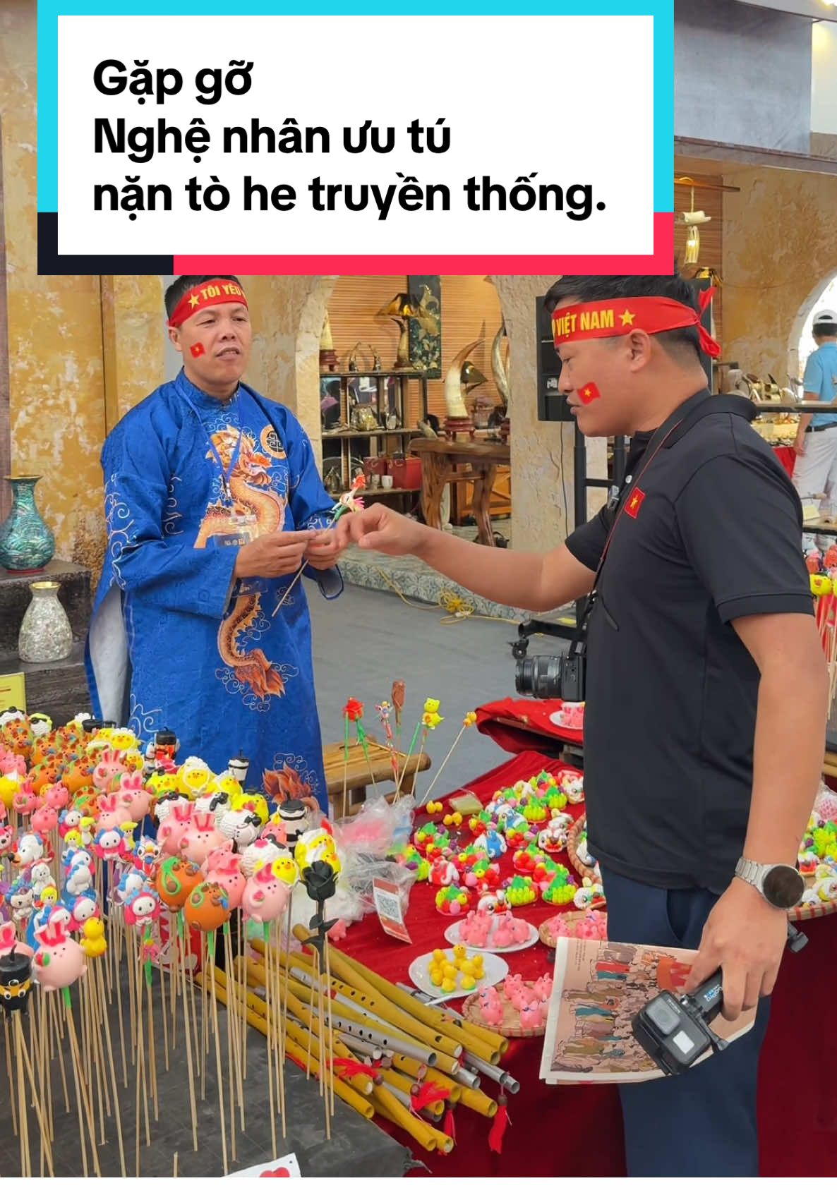 Gặp gỡ nghệ nhân ưu tú nặn tò he truyền thống @tiên tò he tại triển lãm thành tựu đất nước, hành trình 80 năm độc lập, tự do, hạnh phúc. #cuocsongmienque #nguyenvanmac_isconnecter #trienlam80namhanhtrinhdoclaptudohanhphuc ##tohetruyenthong #tientohe