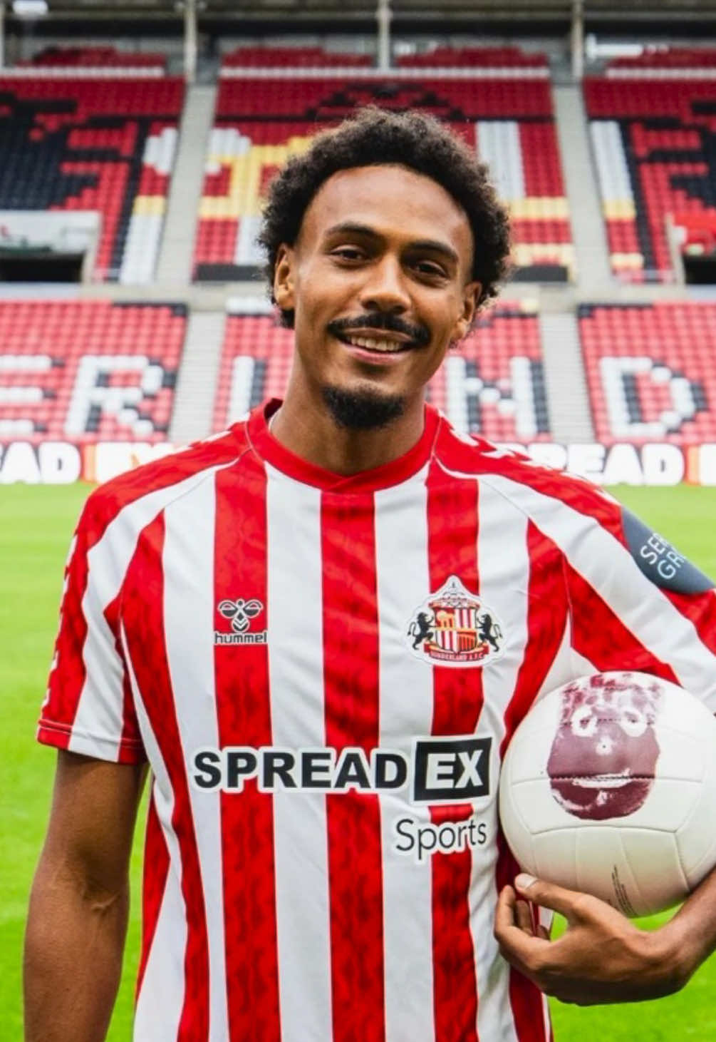 Wilson Isidor le héros du match Sunderland - Brentford n’a pas eu un parcours facile #SportsTikTok #footballtiktok #sunderland #sunderlandafc 