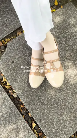 Loving yourself even when your mind is loud 🫶🏻🥹 #SelfLoveJourney 