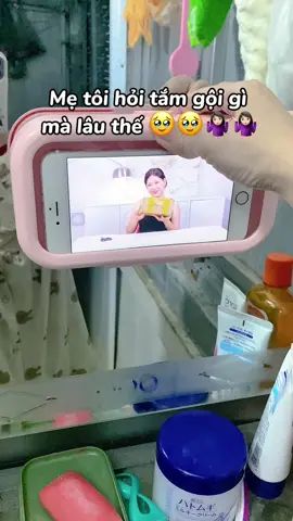 1 buổi tắm gội trọn vẹn là khi có nhạc hay hoặc xem vlog, unbox đồ hoặc thậm chí là mukbang 🤡🤡 #embe1m55 #genzreview95 #review #hopdungdienthoaigantuong #hopdungdienthoai 
