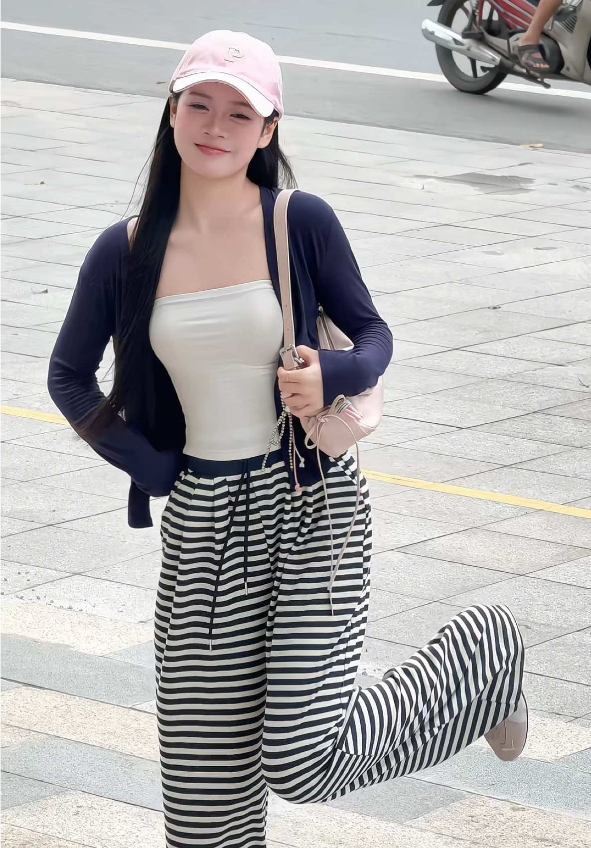 Quần về đủ màu, đủ size cho các nàng diện ạ. Hách dáng lắm à nha